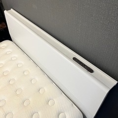 ベッドの画像