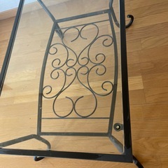 格安で！ガラステーブルの画像