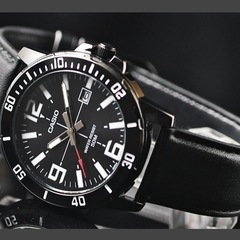 CASIO 腕時計 ブラック　シルバーメタリック　輸入モデル　日本未発売　新品の画像