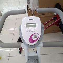 ★ジモティ割あり★ ALINCO エアロバイク ホワイト H105×D100×W46 クリーニング済み HJ6251の画像