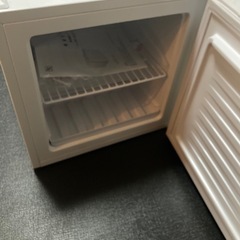 アイリスプラザ 冷凍庫 31L ホワイト 幅47cm 直冷式 1ドア,保証書付きの画像