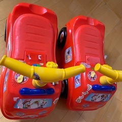 足けり乗用玩具　ディズニー　消防車の画像