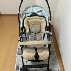 combi ベビーカー　メチャカルハンディ　オート4キャス　エッ...