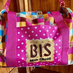 チロルチョコ　ボストンバッグ　の画像