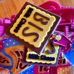 チロルチョコ　ボストンバッグ　の画像