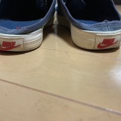 NIKEスリッポンスニーカー　27cm ネイビーの画像