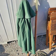 ガーデンチェア　テーブル　パラソルSET　近場配達　可の画像
