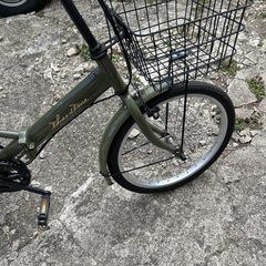 折りたたみ自転車の画像