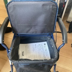 歩行器　介護
の画像