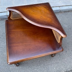 (美品)カリモク　テーブルの画像