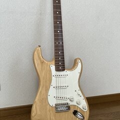★ Fender Heritage 70s Stratocast...