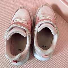 靴 スニーカー 17センチ 女の子 キラキラ ピンクの画像