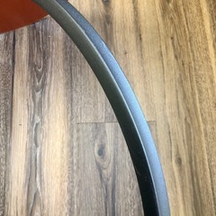 【組立済／サンプル品】サイドテーブル　丸型　木目調ブラウン　茶色　サークル型　丸天板　オシャレ　ミニテーブル　コーヒーテーブル　ナイトテーブル　未使用品の画像