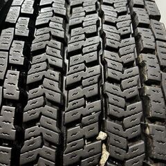 札幌発 引取OK YOKOHAMA 905W 245/80R17.5 133/131J 17.5インチ トラックタイヤ スタッドレス 6本 22年製 バリ溝 増トン ユニック (KTT436)クレジットカード QRコード決済可能の画像