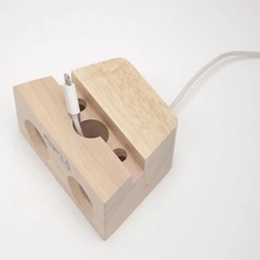 ピングー　スピーカー型スマホスタンドの画像