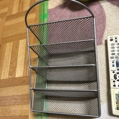 スチール製仕切りラック4段小物入れの画像