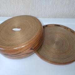 蓋付き菓子器(木材)の画像