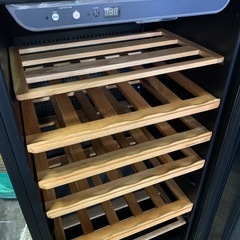 a(7147) ハイアール ワインセラー JQ-F110C ファンビーノ36 右開き 100V 50/60Hz ブラック W506D595H980 直接お引き取りも歓迎 大阪の画像
