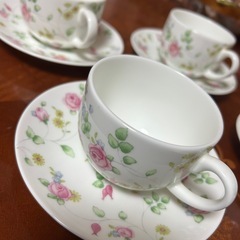 ⭐︎【美品】ウエッジウッド素敵なソーサー５客セットの画像