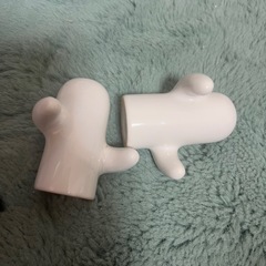 塩　胡椒入れ　抱き合い陶器の画像
