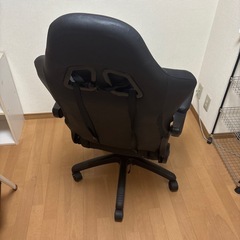 ゲーミングチェアの画像