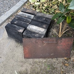 耐火煉瓦と鉄板