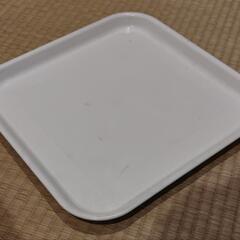 トレイ　食器プレート