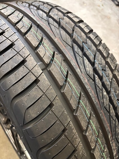 ○新品 285/35R22 2本セット MAXTREK マックストレック FORTIS T5