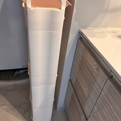 隙間収納プラスチック棚