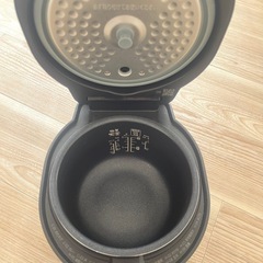 IRIS OHYAMA　炊飯器　美品の画像