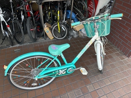 中古子供自転車３６１５　ブリヂストン　エコパル　２４インチ　ギヤなし　LEDダイナモライト　 身長１２３㎝前後 ☆美品☆24インチ ブリヂストン エコパル LEDダイナモライト付き子供用