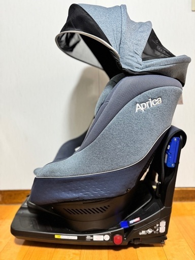 【簡易クリーニング済】aprica クルリラAD チャイルドシート ISOFIX 新生児〜18kgまで 回転式 ライトネイビー