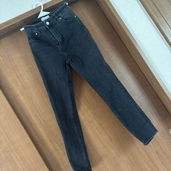 Ｈ＆Ｍ スキニージーンズ