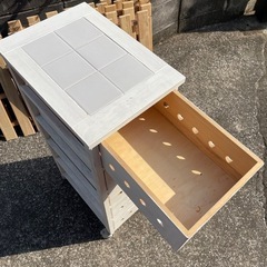 ローラー付きキャビネットの画像