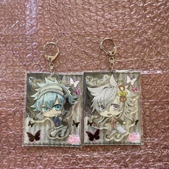黒蝶のサナトリウム アクリルキーホルダー2個セットの画像