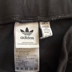 adidas レギンスの画像