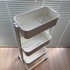 キャスター付きワゴン3段