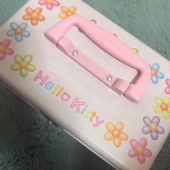 キティちゃん缶かんの画像