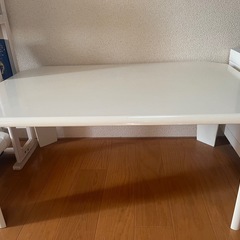 折りたたみテーブル