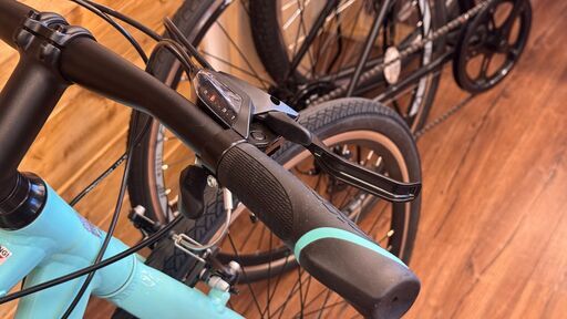 限定特価販売！　新品　BIANCHI ビアンキ　クロスバイク　自転車　C-SPORTS1 Cスポーツ　チェレステカラー 47サイズ