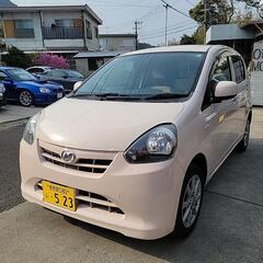 低燃費ミライースの画像