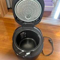 炊飯器【受け渡し決まりました。ご連絡頂いている方申し訳ございません】の画像