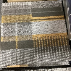新品！タイルカーペット1枚100円