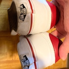 VANS スニーカー 白 赤 22cmの画像