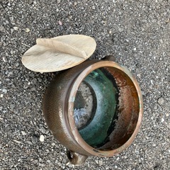 壺(銅)の画像