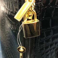 【ジャングルジャングル岸和田店】キャリーバッグ　黒の画像