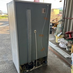外国製冷凍冷蔵庫の画像