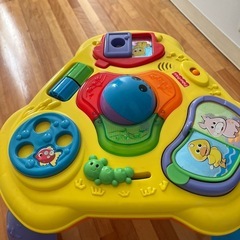 つかまり立ちできるおもちゃの画像