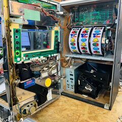 初代VERSUS スロット実機の画像
