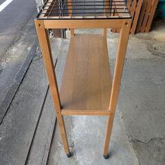 横長2段ワゴン♪ 屋内でも屋外でも便利に使えますの画像